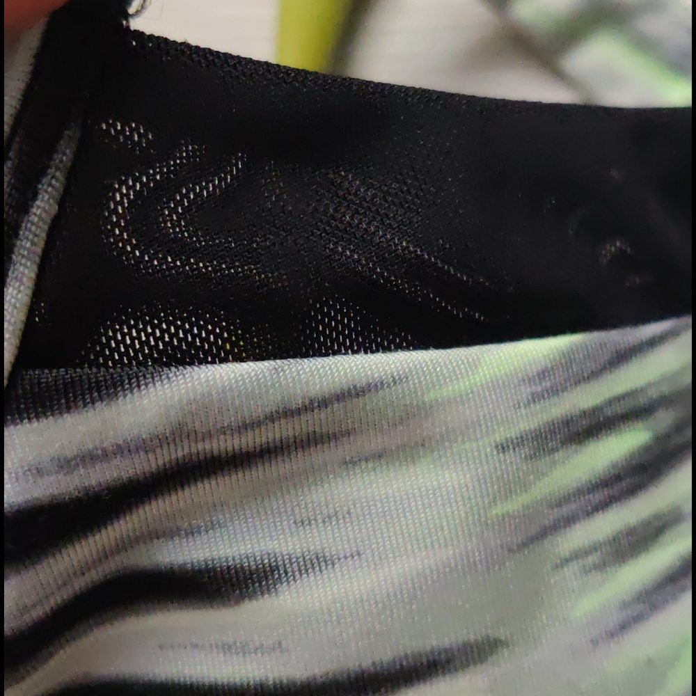 *💖 2/$15 or 4/$25: Forever 21, sport bra - Picture 8 of 8